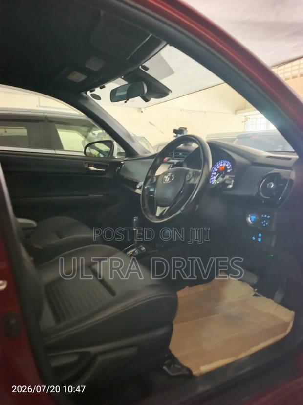 Toyota Axio 2019 Maroon