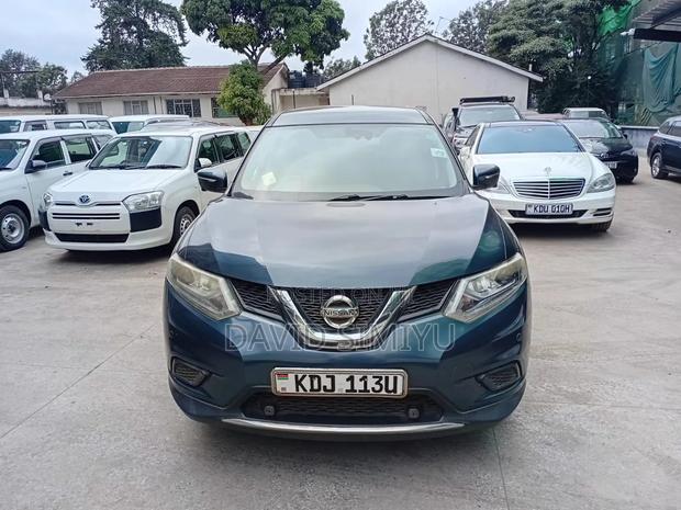 Nissan X-Trail 2015 Gray