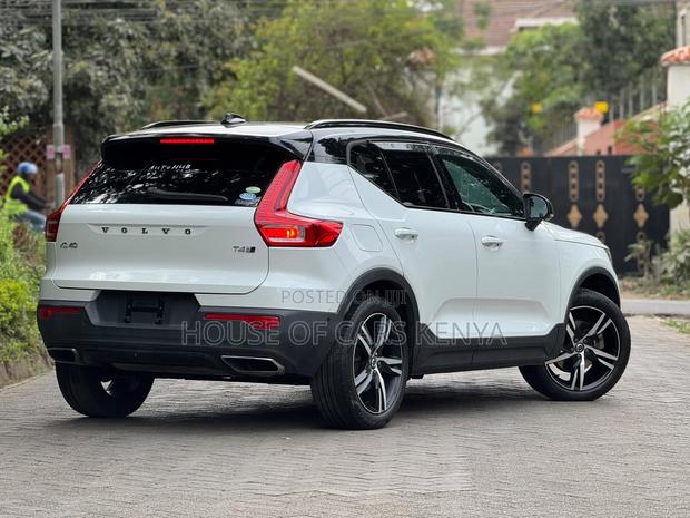 Volvo XC40 2019 Pearl