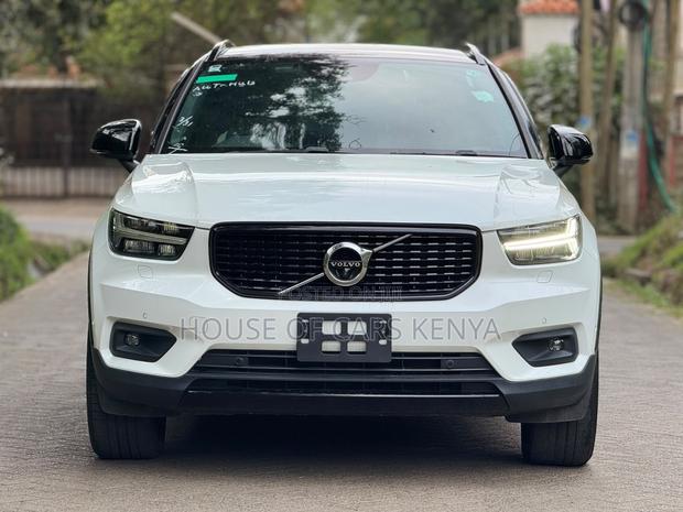 Volvo XC40 2019 Pearl