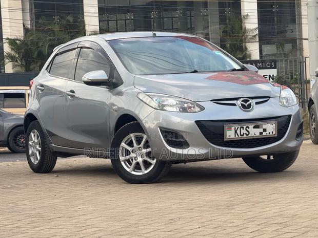 Mazda Demio 2011 Gray