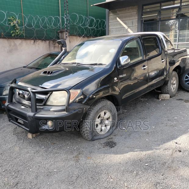 Toyota Hilux 2006 Black