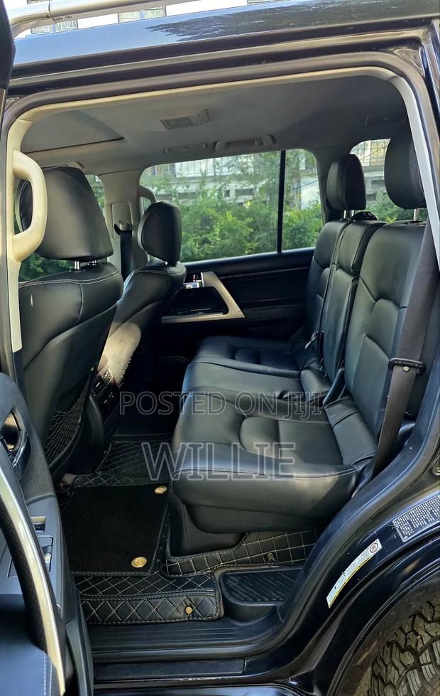 Toyota Land Cruiser 2014 Black