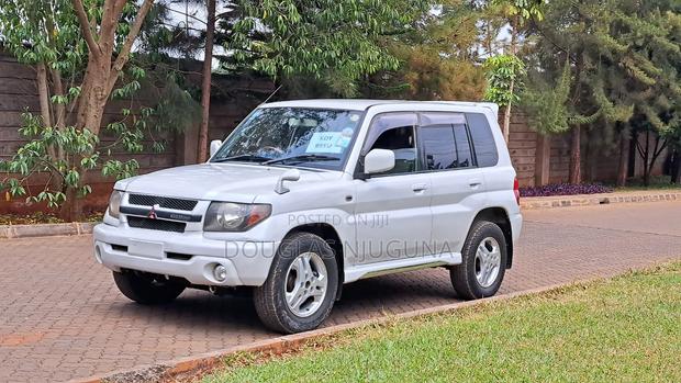Mitsubishi Pajero IO 2004 White