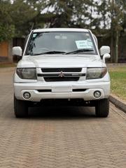 Mitsubishi Pajero 2004 White for sale