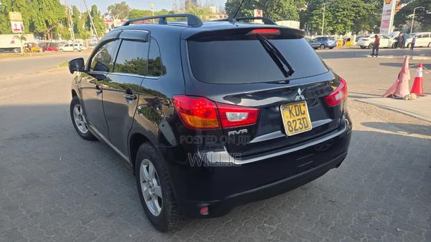 Mitsubishi RVR 2016 Black