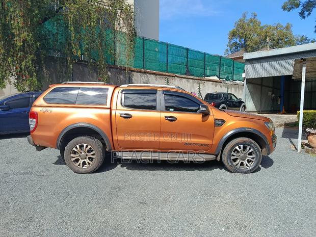 Ford Ranger Wildtrak 2016 Gold