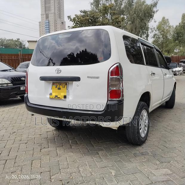 Toyota Probox 2013 White