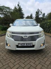 Nissan Elgrand 2011 White for sale
