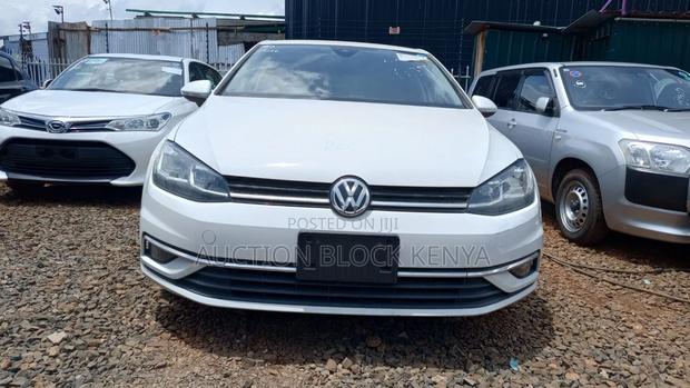 Volkswagen Golf 2018 White