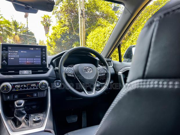 Toyota RAV4 Adventure AWD 2020 White