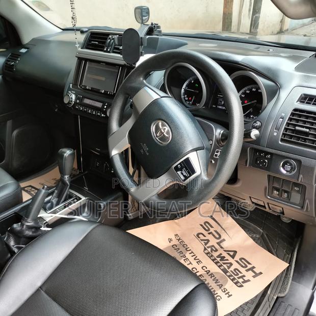 Toyota Land Cruiser Prado 2017 Black