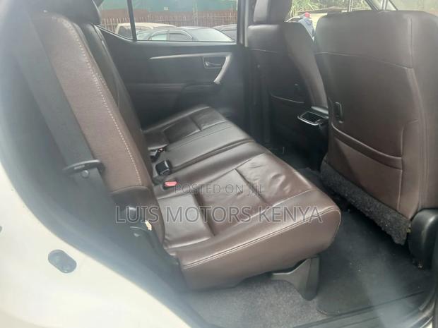 Toyota Fortuner 2019 White