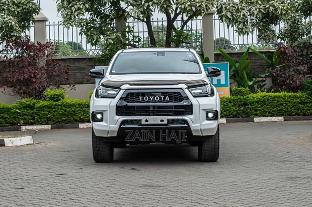 Toyota Hilux Revo Double Cab Deisel 2.4 AWD 2022 White