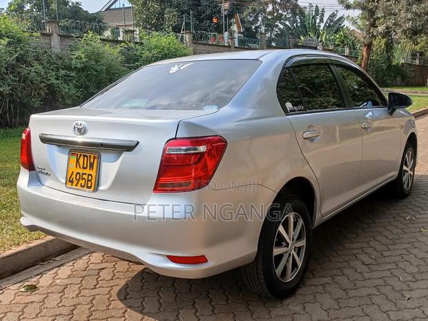 Toyota Axio 2018 Silver
