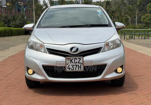 Toyota Vitz 2012