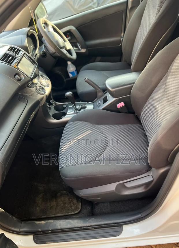 Toyota RAV4 2015 White