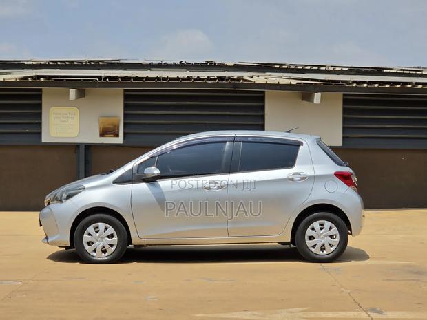 Toyota Vitz 2015