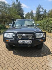 Toyota Land Cruiser 2005 Gray for sale