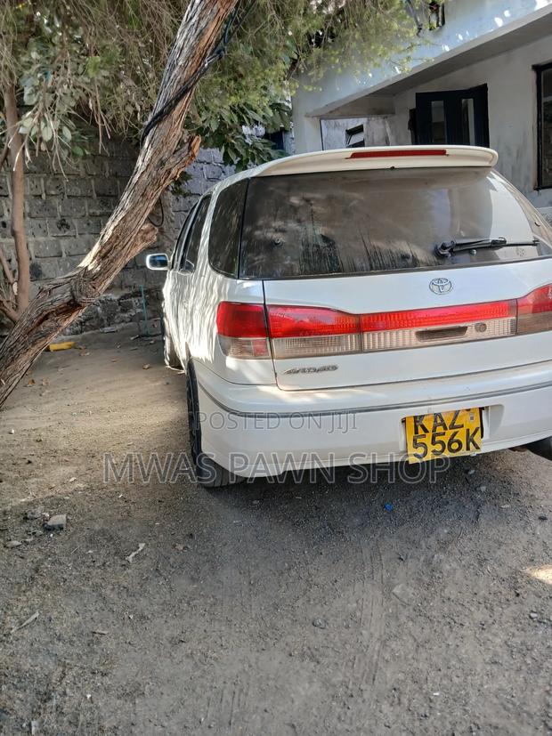 Toyota Vista 2000 White