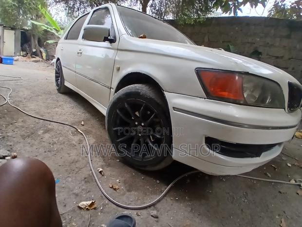 Toyota Vista 2000 White