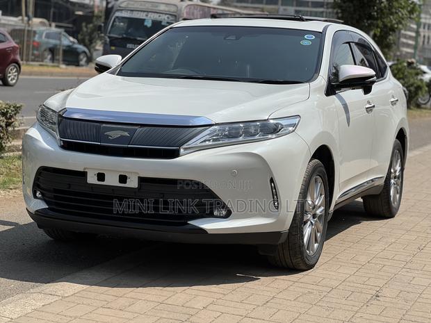 Toyota Harrier 2.0 2018 Pearl