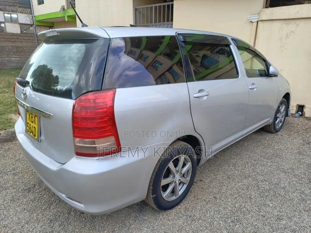 Toyota Wish 2006 Silver