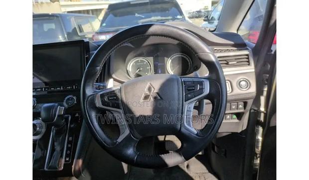 Mitsubishi Delica D:5 2019 Gray