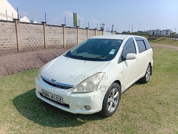 Toyota Wish 2004 White
