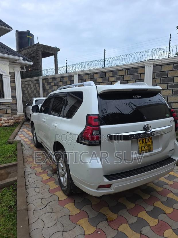 Toyota Land Cruiser Prado 2.8 D-4D 2016 Off white