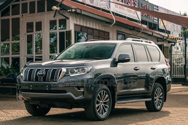 Toyota Land Cruiser Prado 2021 Gray