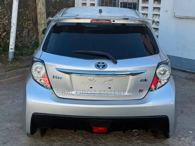 Toyota Vitz 2020 Silver
