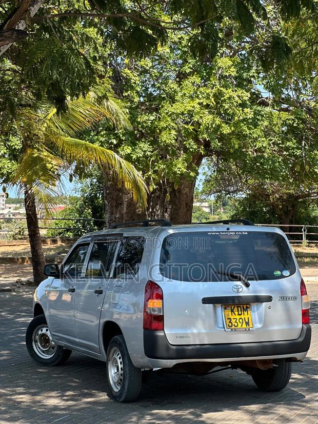 Toyota Probox 2016 Silver
