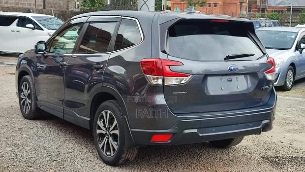 Subaru Forester 2020 Gray