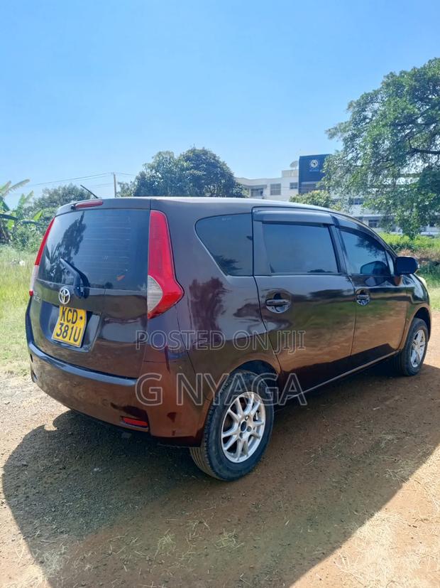 Toyota Passo Sette 2008 Maroon