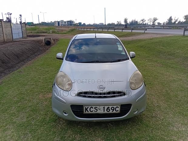 Nissan March 2011 Silver