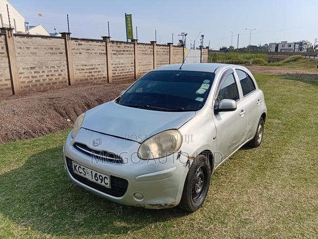 Nissan March 2011 Silver
