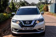 Nissan X-Trail 2.0 Petrol AWD 2018 White for sale