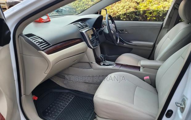 Toyota Premio 2011 White