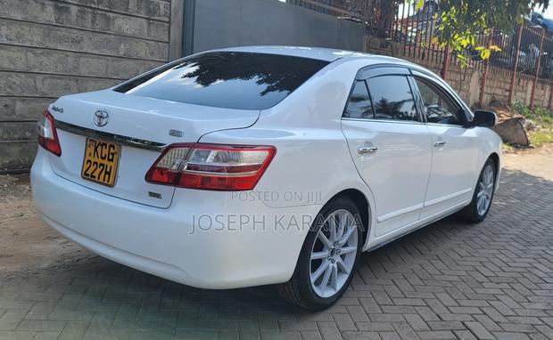 Toyota Premio 2011 White