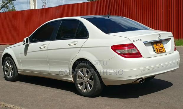 Mercedes-Benz C200 2010 White