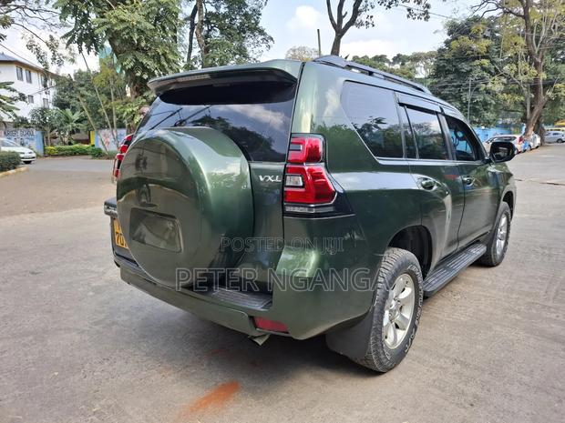 Toyota Land Cruiser Prado 2012 Green