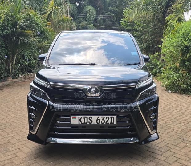 Toyota Voxy 2017 Black