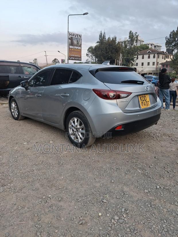 Mazda Axela SV Premium 2014 Silver