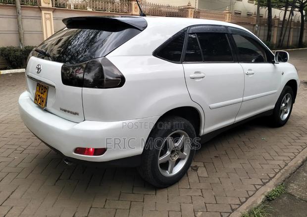 Toyota Harrier 2007 White