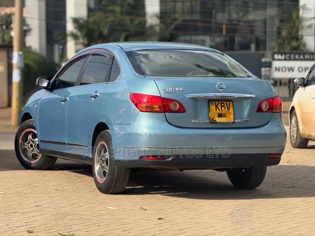 Nissan Bluebird Sylphy 2006 Blue