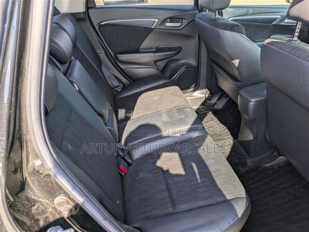 Honda Shuttle 1.5 Hybrid 2WD 2019 Black