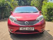 Nissan Note 2013 Red for sale