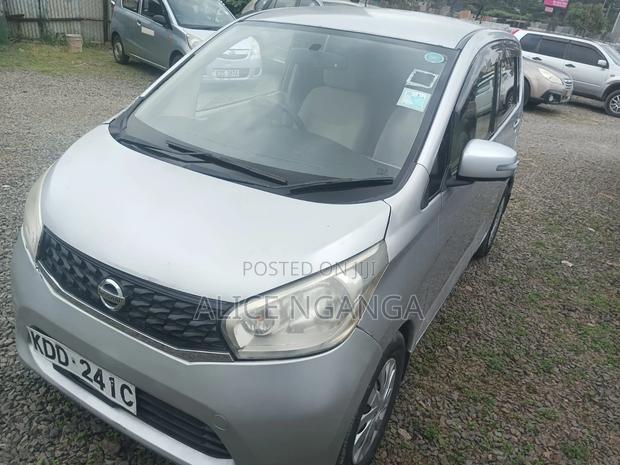 Nissan Dayz 2014 Silver