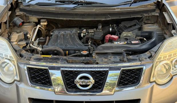 Nissan X-Trail 2012 Silver